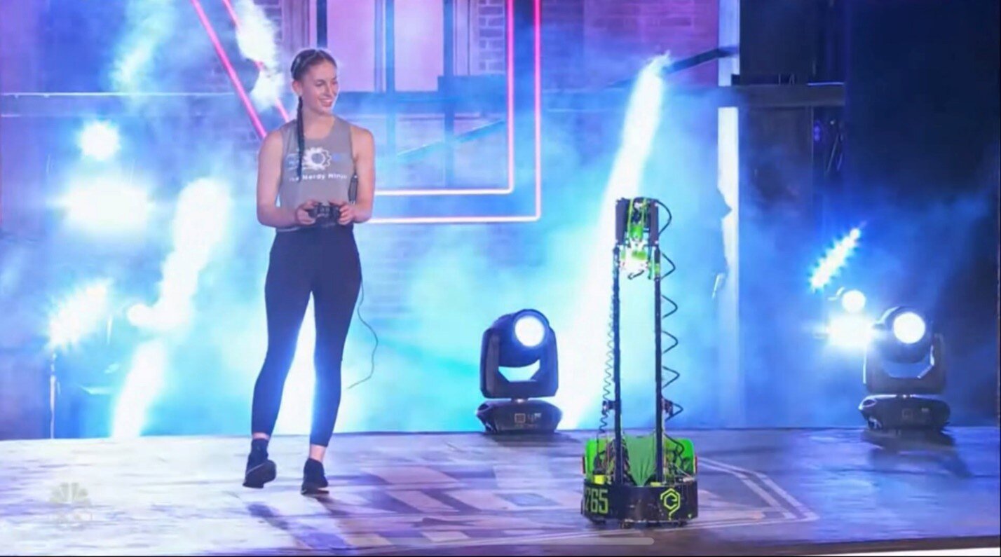 FIRST Alumni Ixchel on American Ninja Warrior